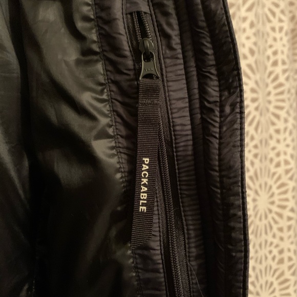 NWOT Canada Goose Dore Women’s Down Bomber Jacket - Picture 6 of 8
